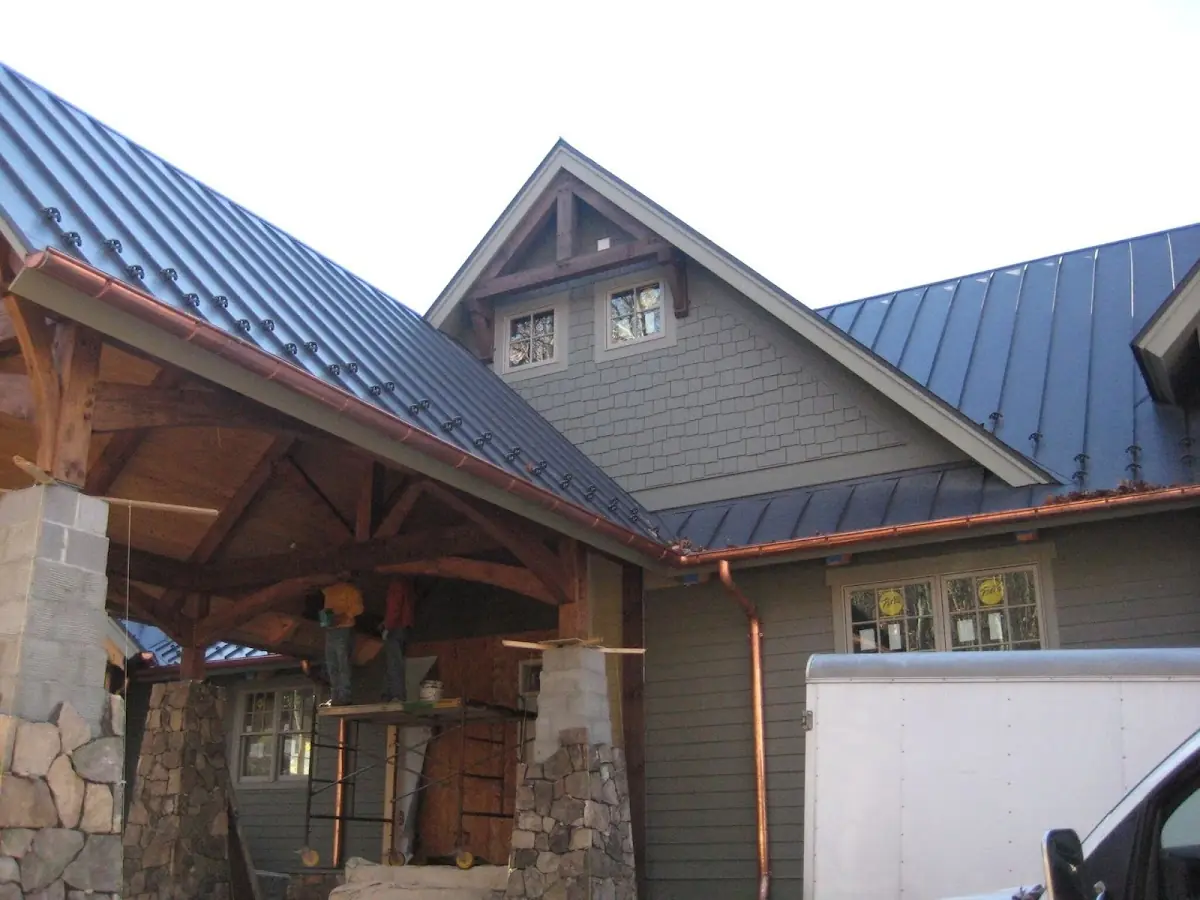 Craftsman Roofing team delivering quality roofing work in Altadena
